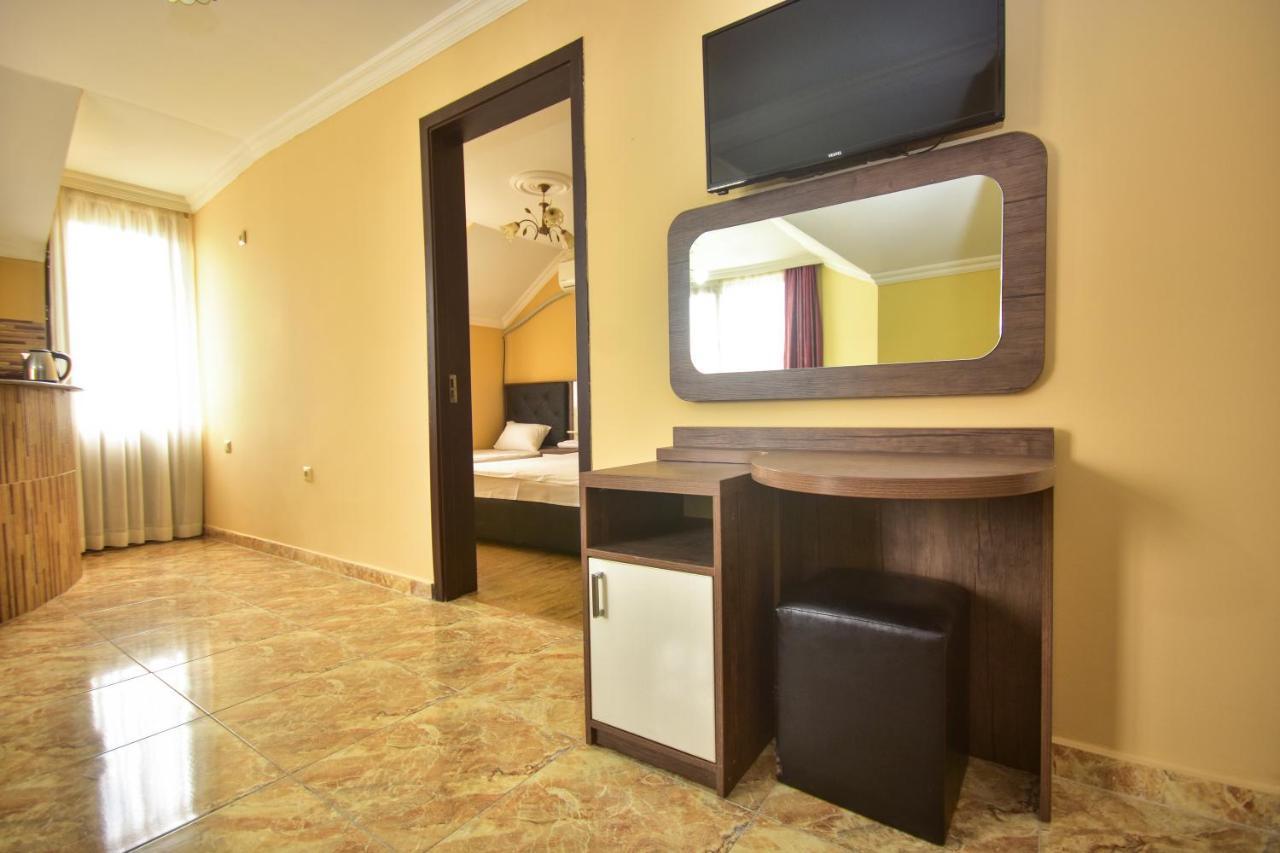 Family Apartments Batumi Exteriér fotografie