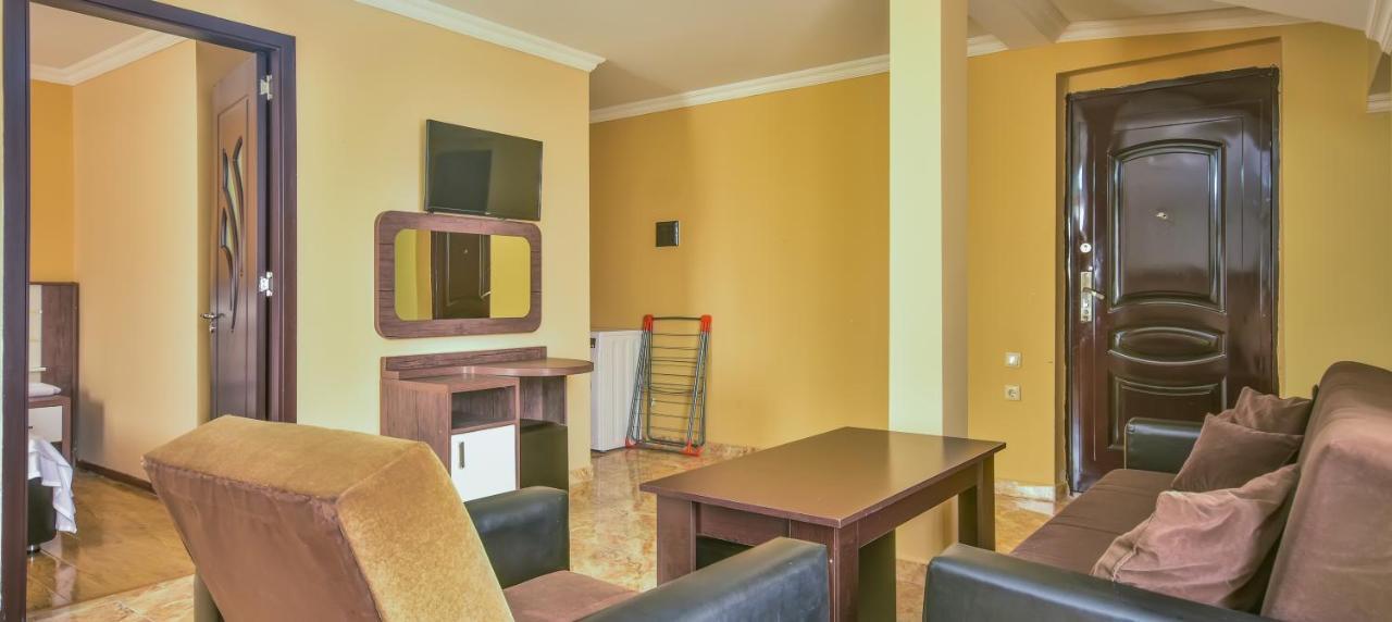 Family Apartments Batumi Exteriér fotografie